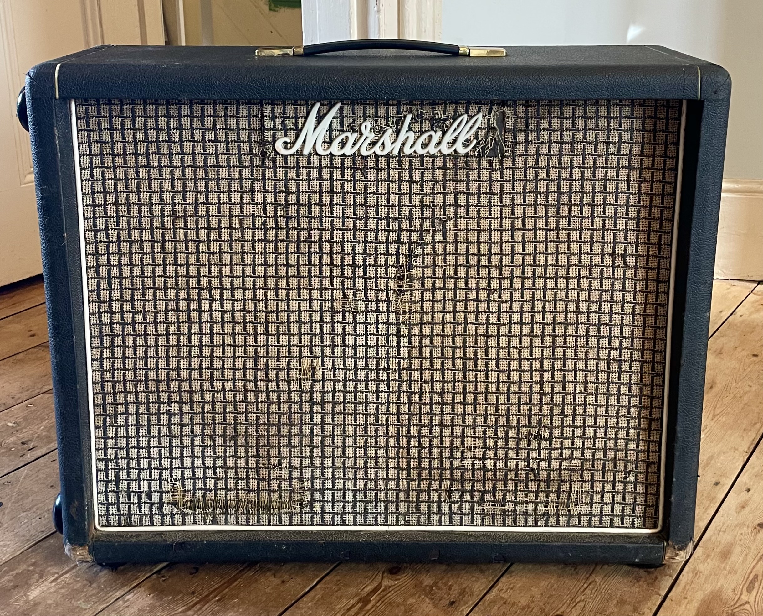 Vintage 1972 marshall #2045 2x12 cabinet - celestion greenbacks