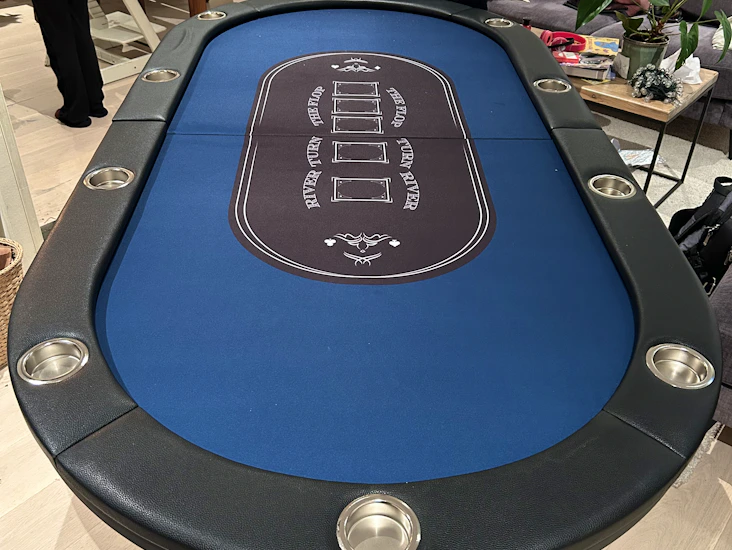 Pokerbord og sjetonger til leie