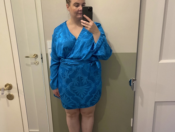 Never fully dressed vienna 52