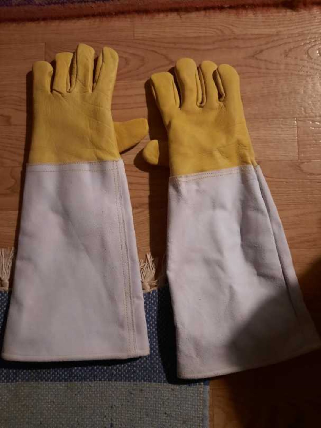 Läderhandskar