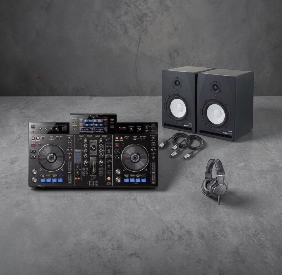 Pioneer dj xdj-rx controller + speakers xdj event party speaker dj rr music
