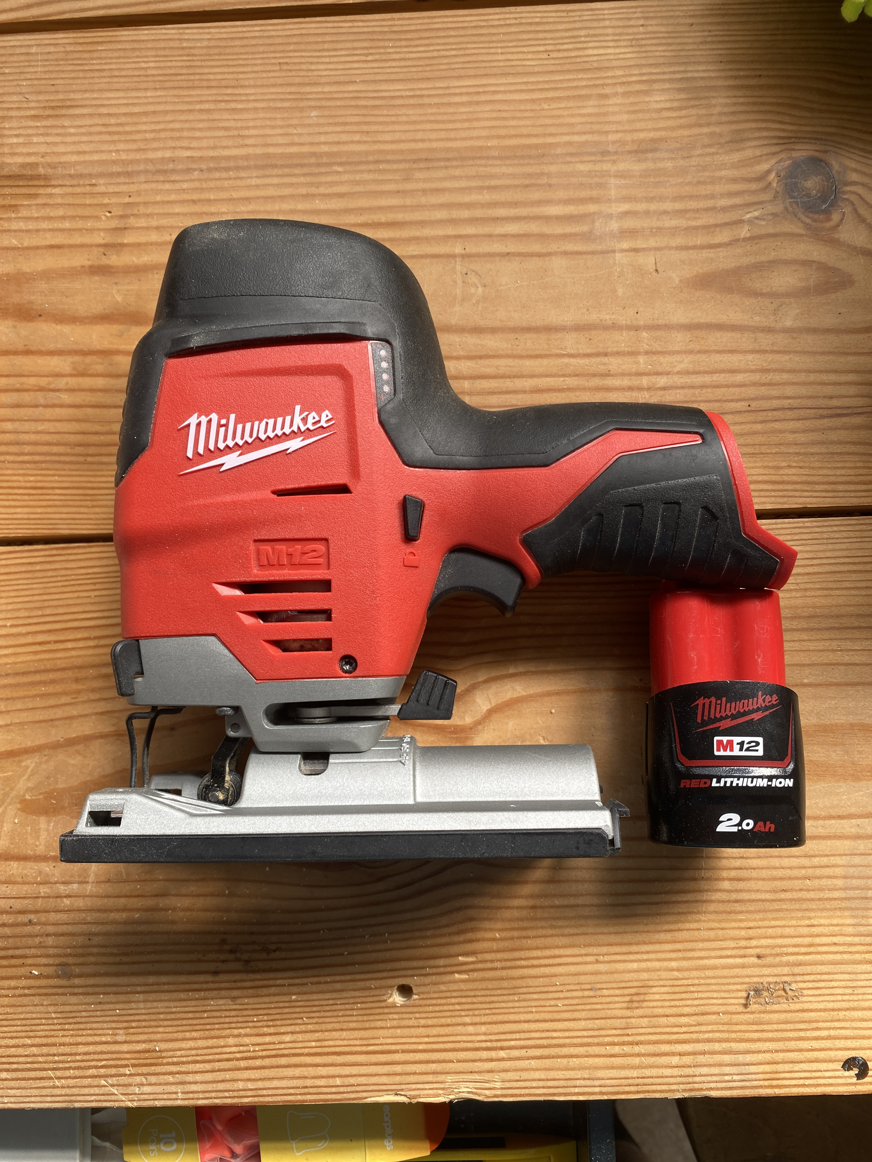 Cordless jigsaw 