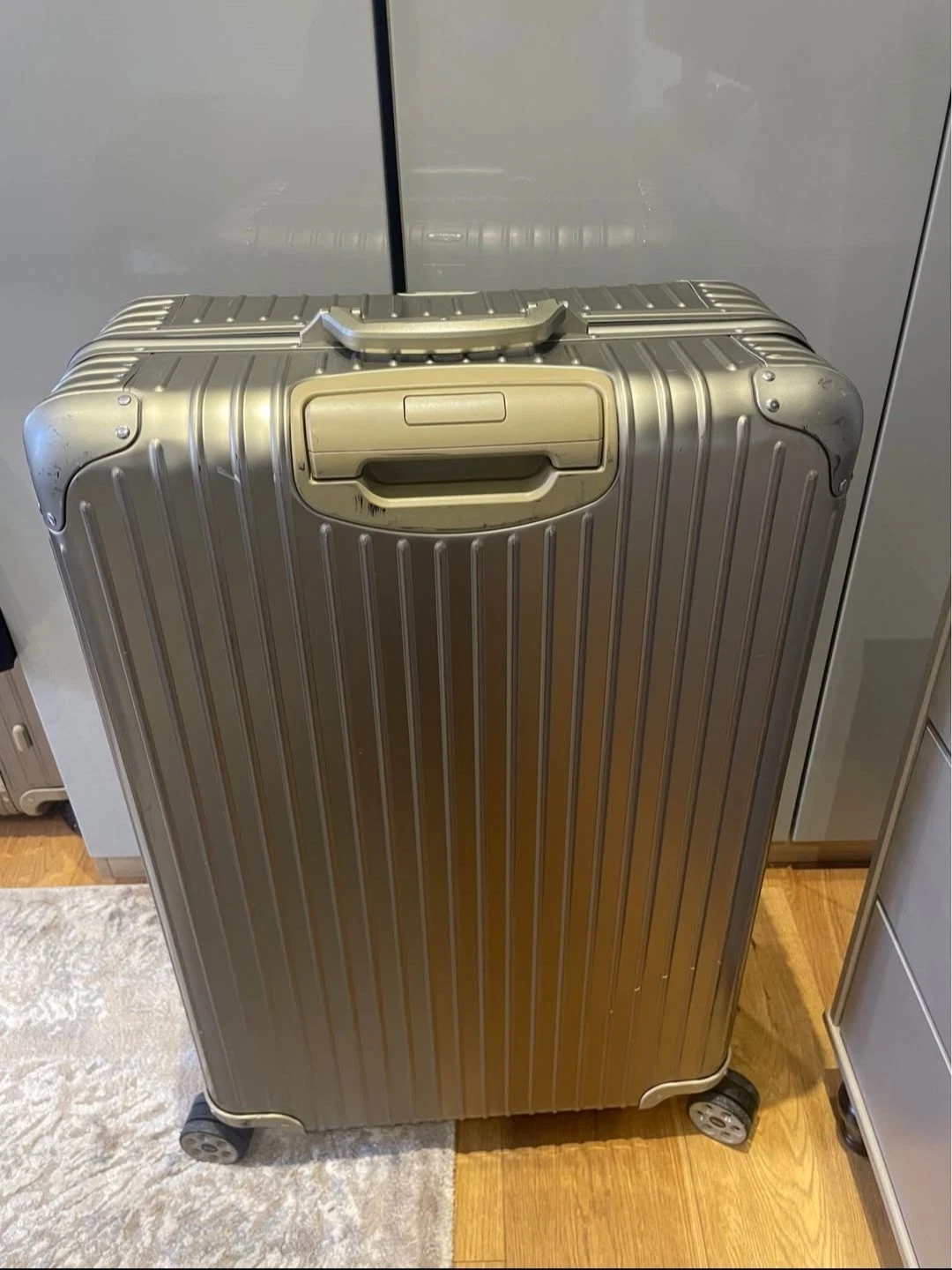 Rimowa classic check-in large suitcase