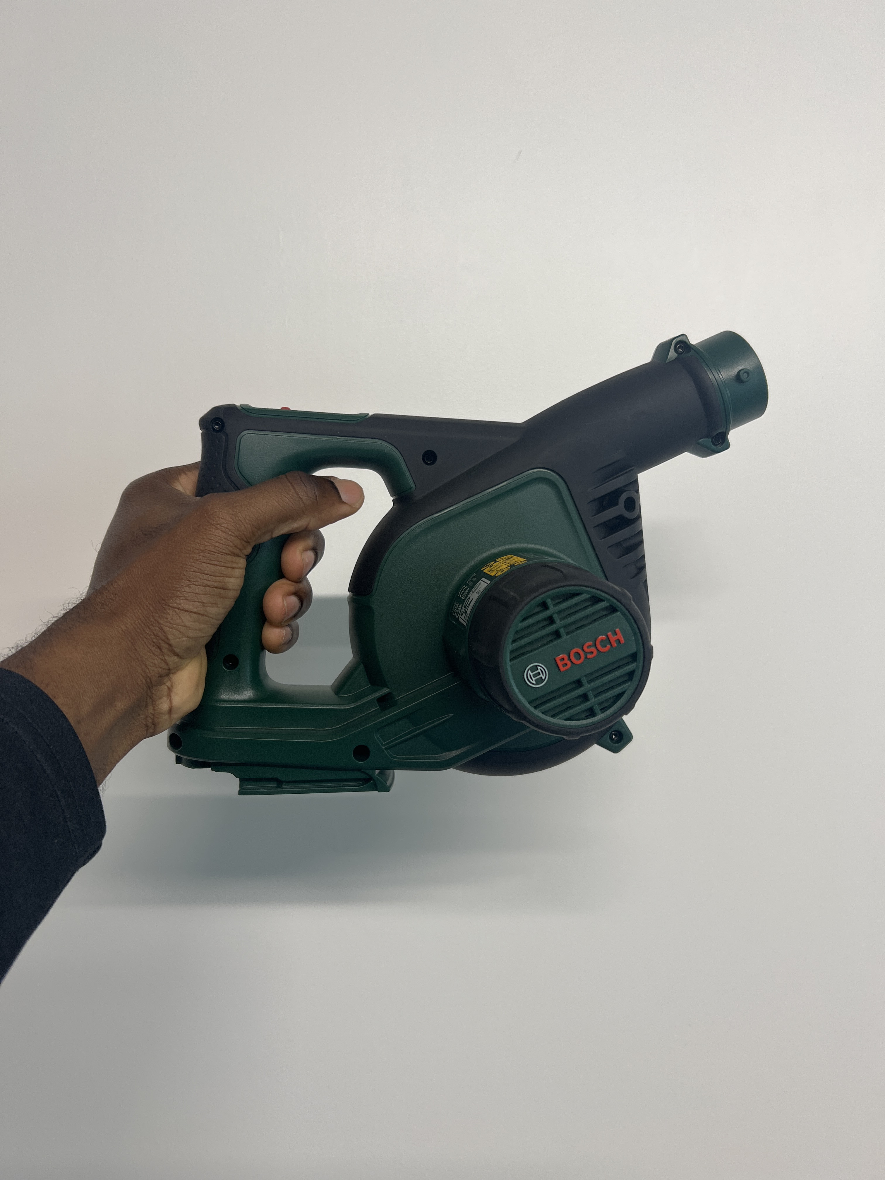 Bosch universal leaf blower and battery with charge 