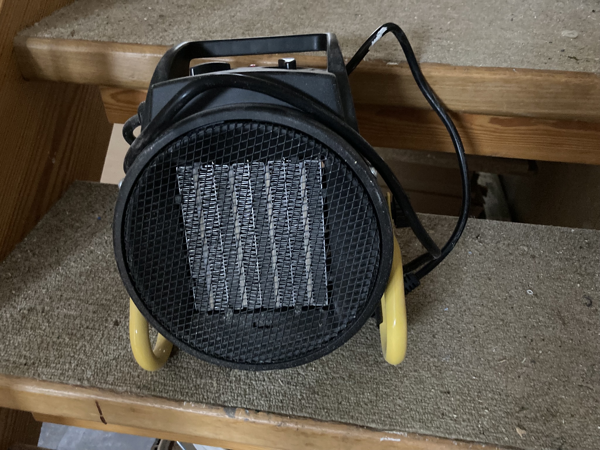 Värmefläkt 2000 w 230 v