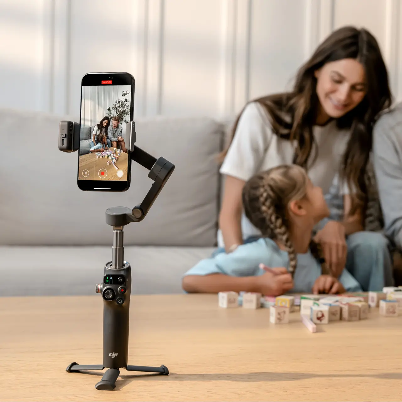Rent DJI Osmo Mobile 8 + DJI Mic Mini (AI AutoFollow + LADAR
