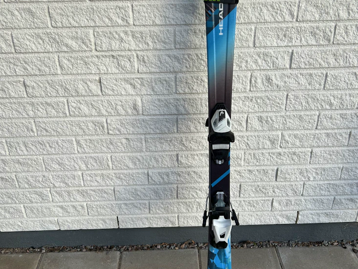 Alpinskidor med pjäxor