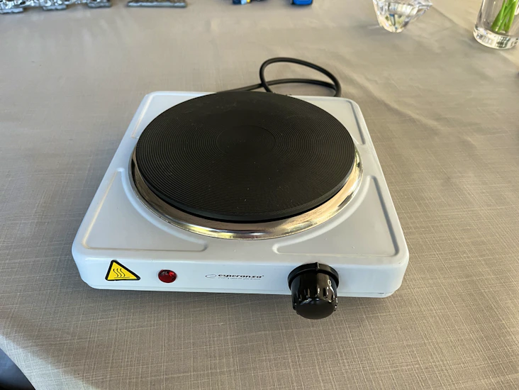 Kokplatta- bänkspis