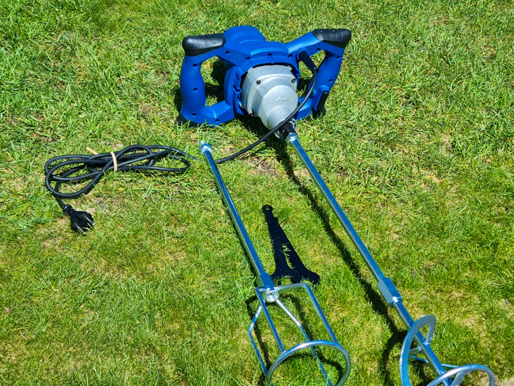 Omrörare för färg och murbruk