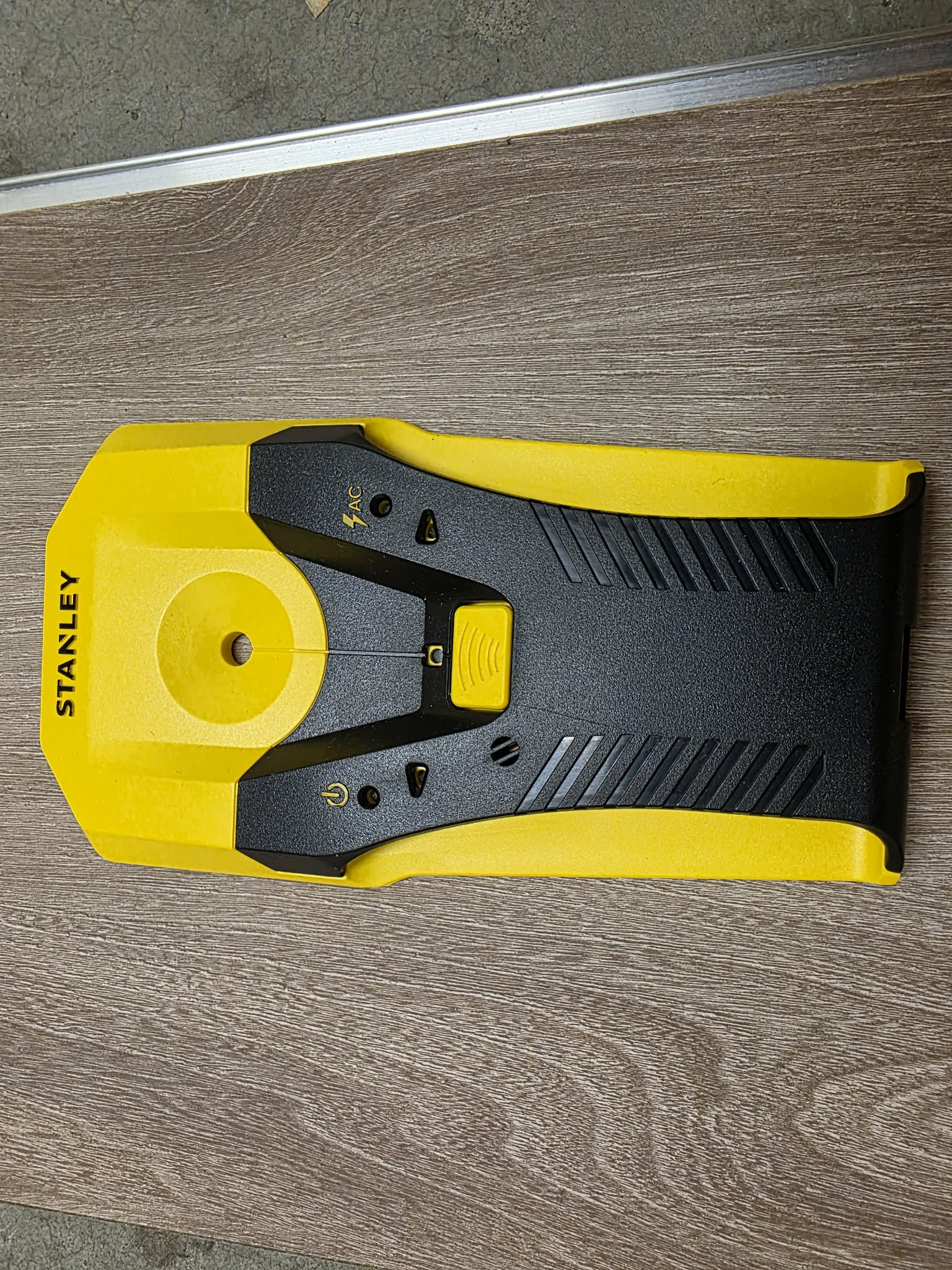 Stanley stenderfinner s160 – finner tre, metall og strøm