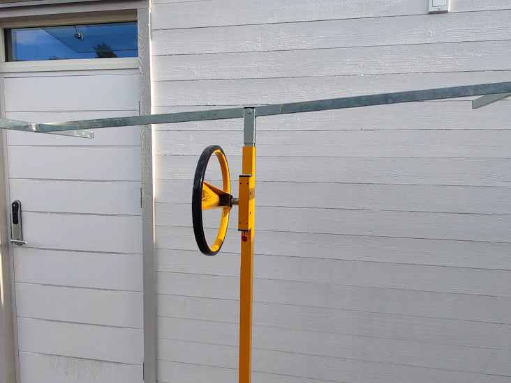 Skivhiss för att montera gipsskivor i tak