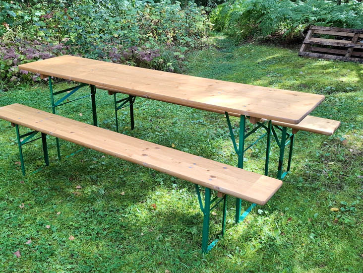 Taitettava pöytäryhmä 8 hengelle