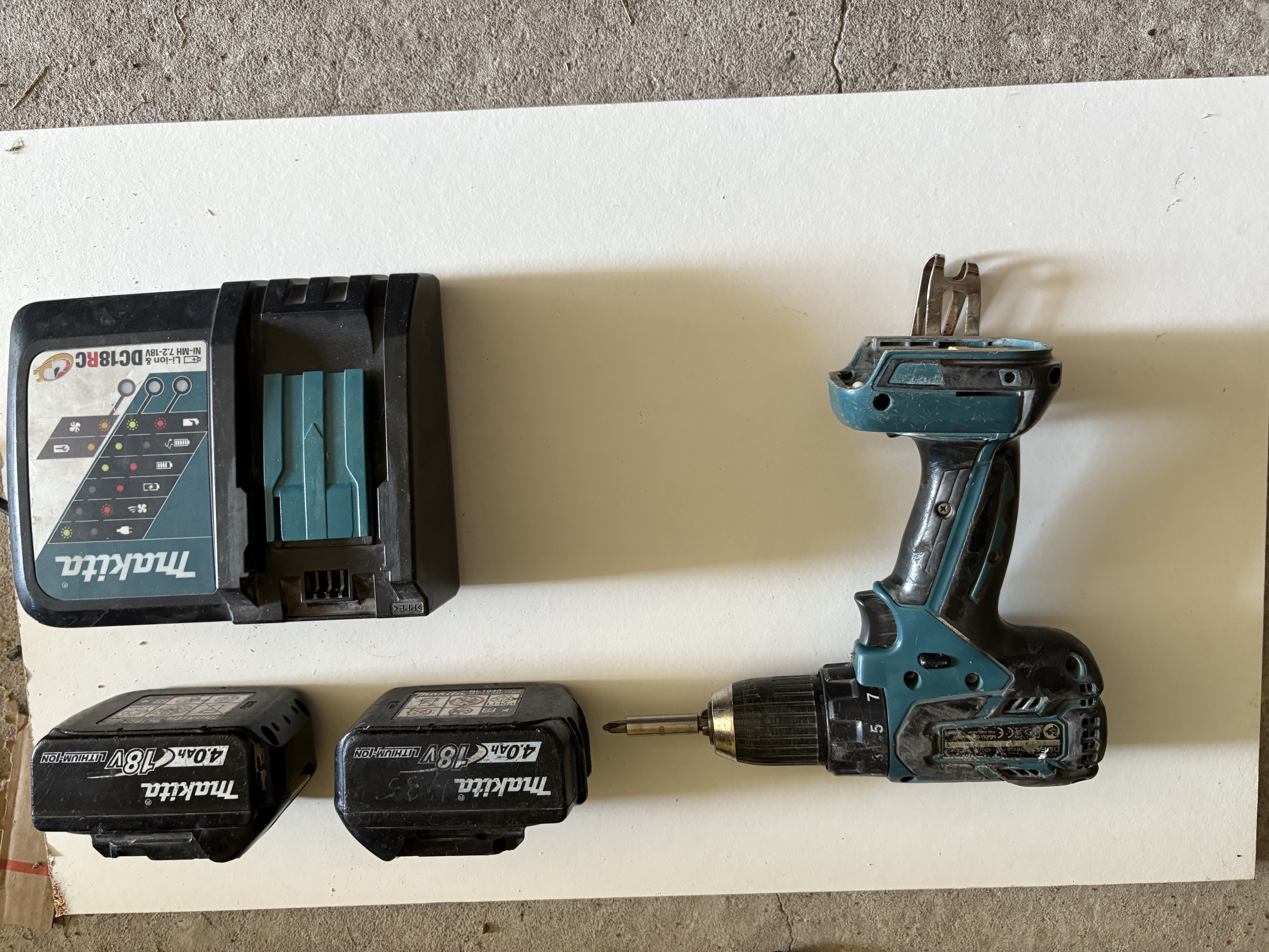 Skruvdragare - batteri - makita