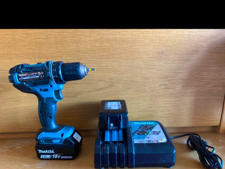 Makita borrskruvdragare