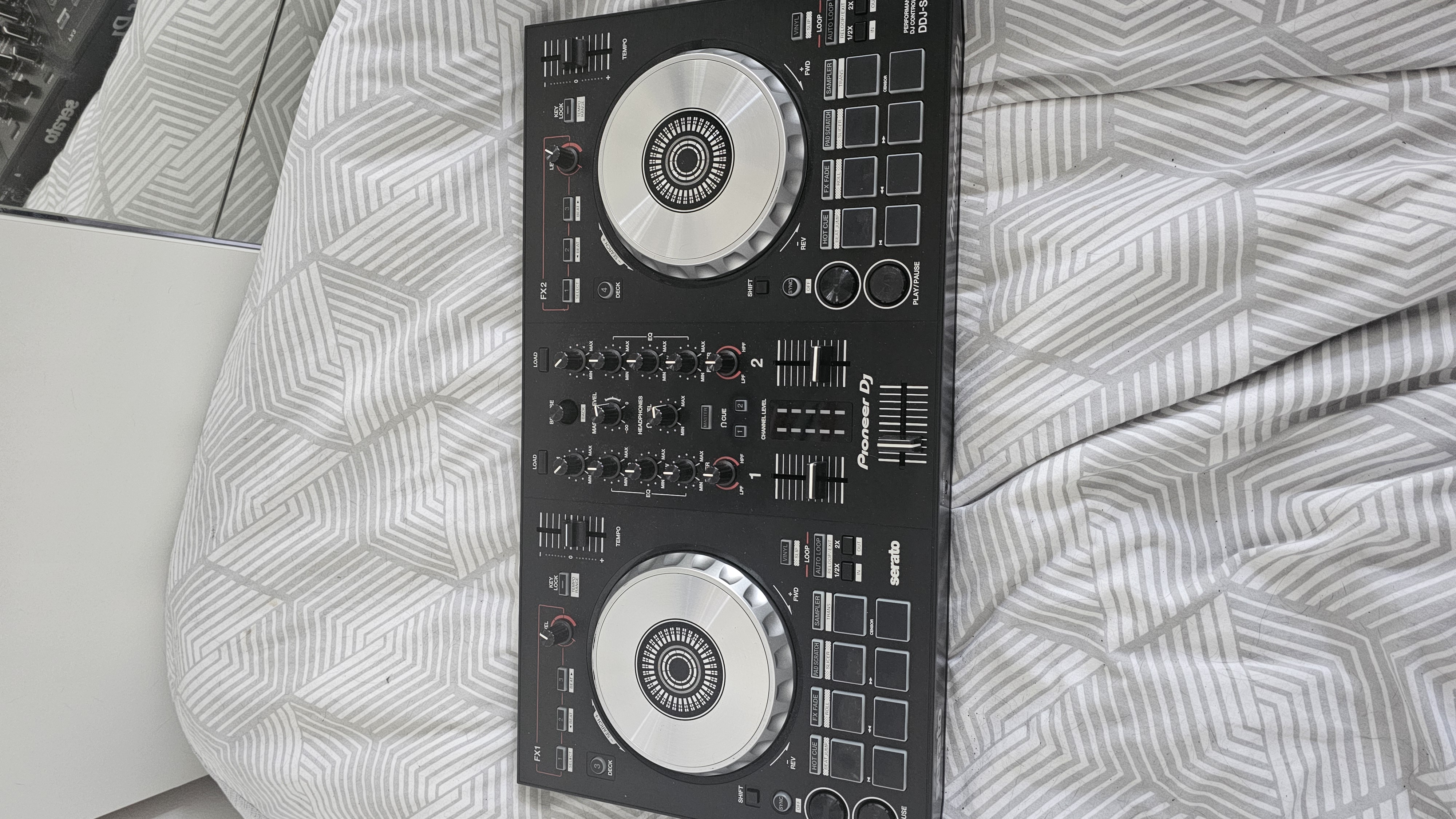 Pioneer dj ddj-sb3