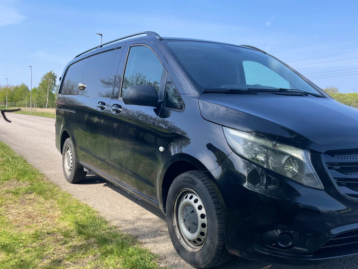 Flyttbil / automat skåpbil mercedes vito lång