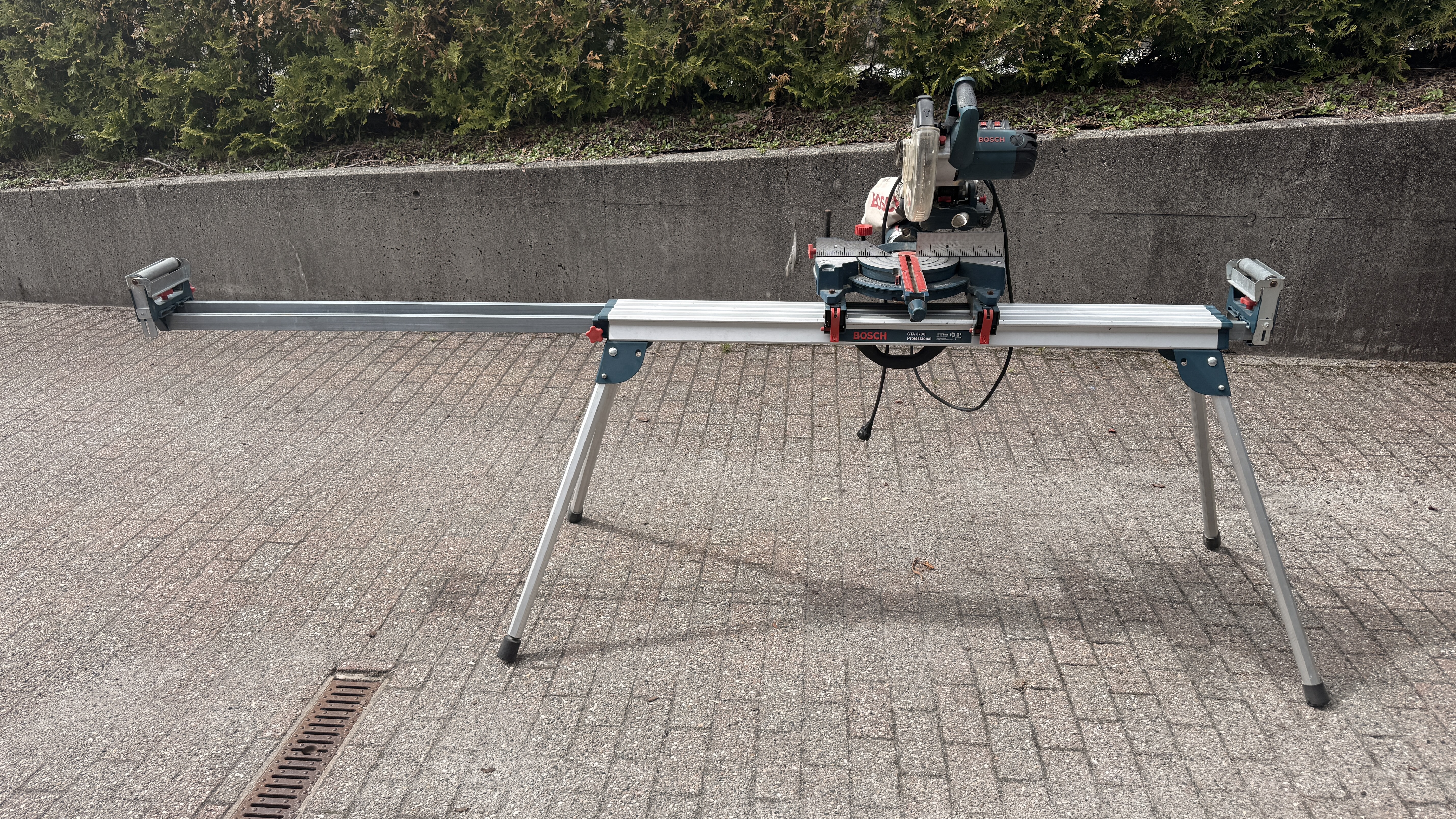 Bosch gcm 8s gjærsag med gta 3700 arbeidsbenk