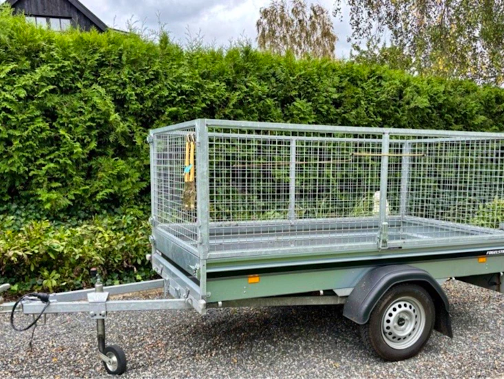 Släpvagn fogelsta 1425 med galler