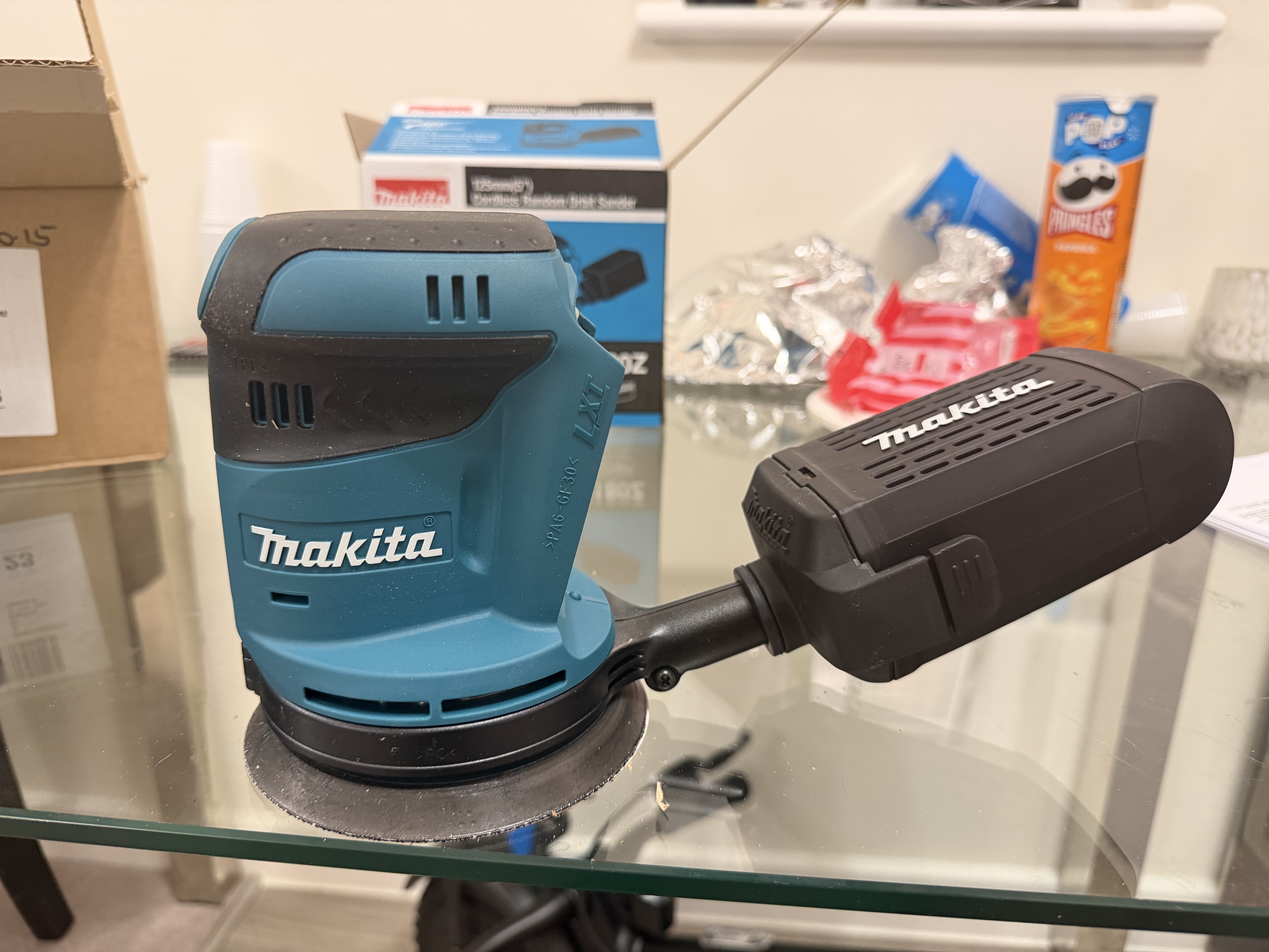 Makita dbo180z orbital sander