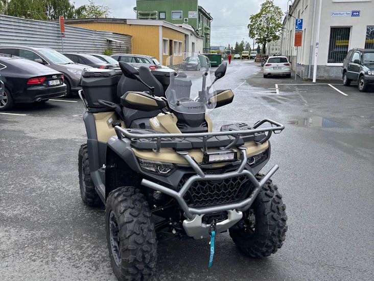 Mönkijä cfmoto 1000cc abs