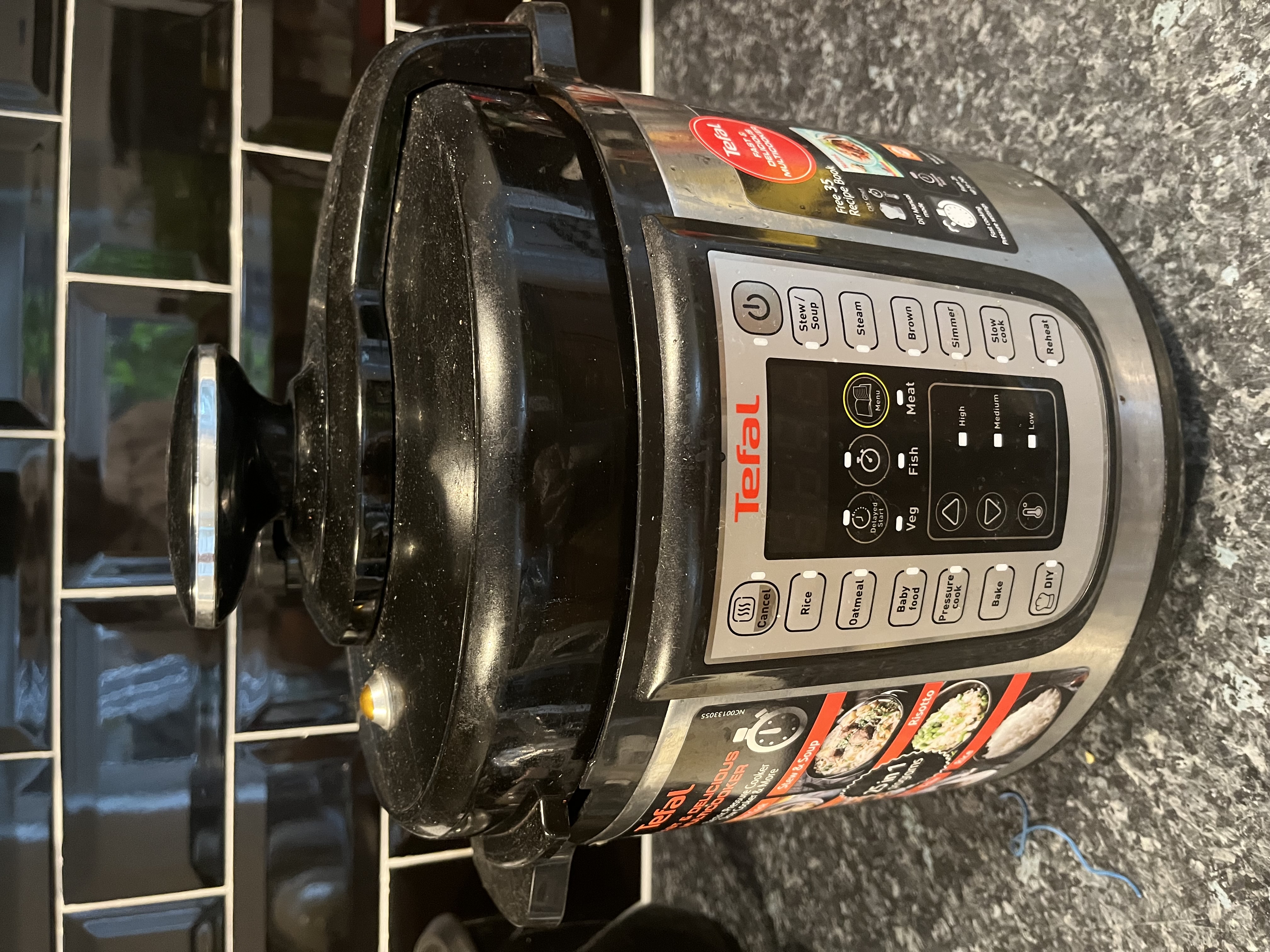 Tefal pressure cooker: save your time preparing meats or beans
