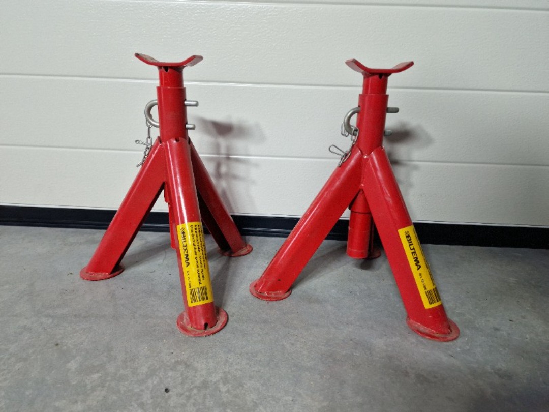 2x støttebukker biltema 1,5t