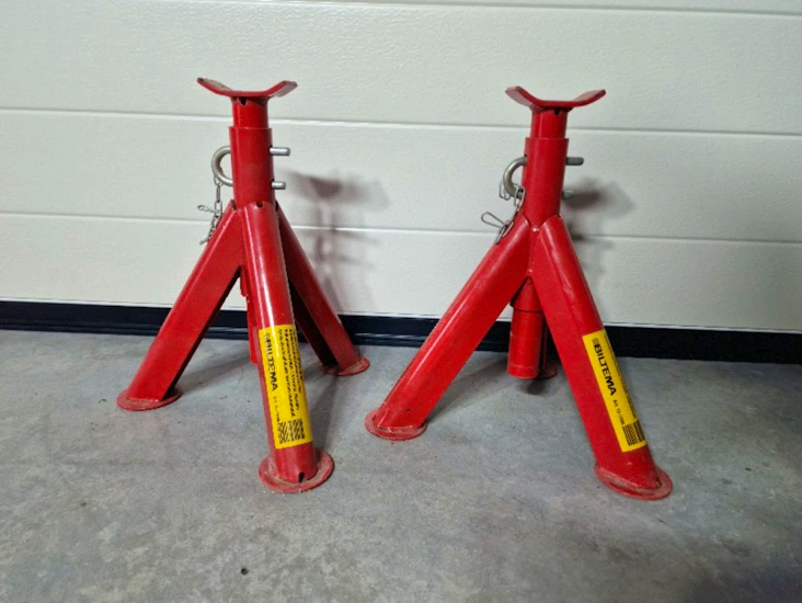 2x støttebukker biltema 1,5t