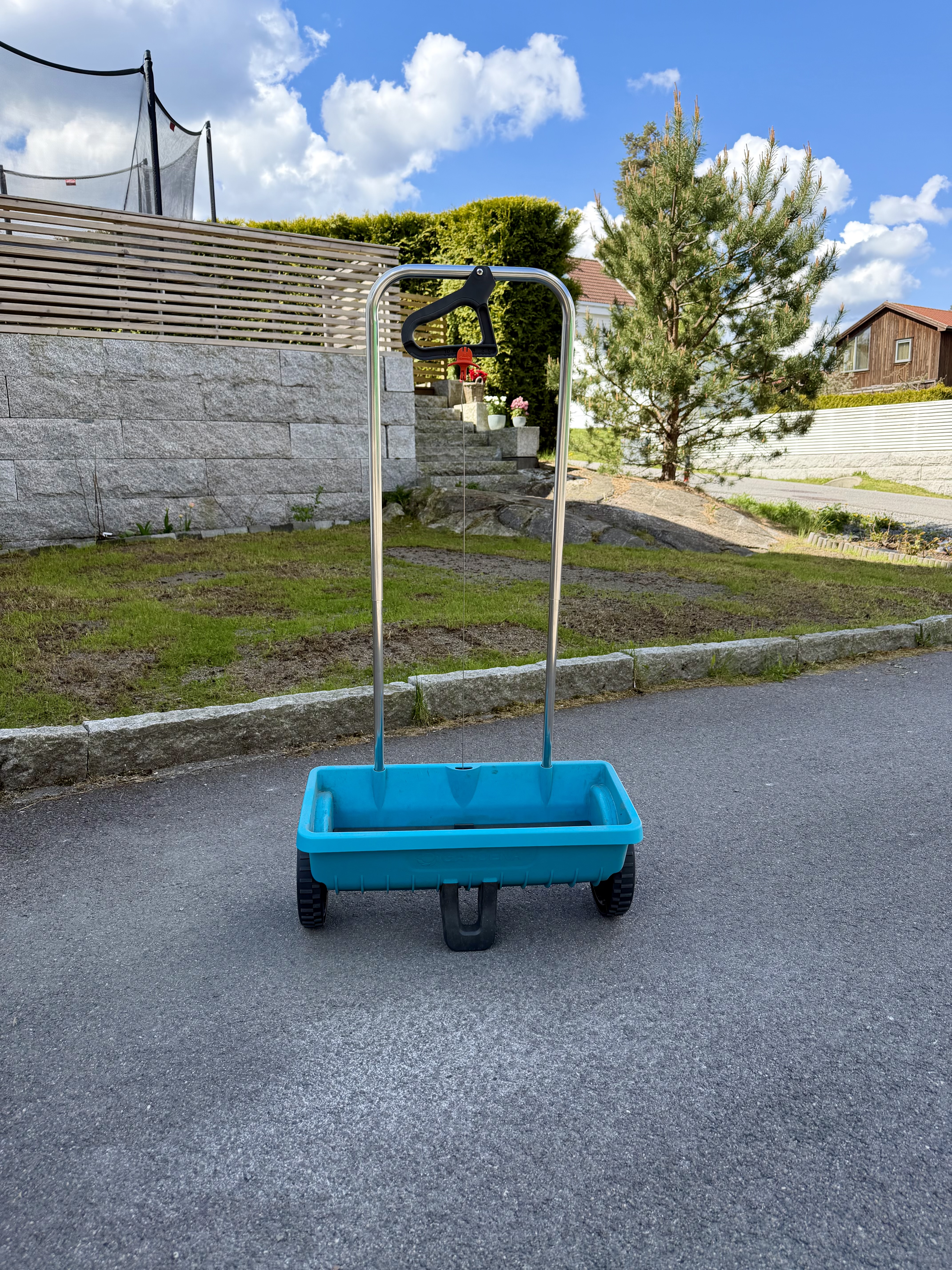 Gardena spreder