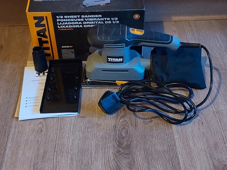 Titan ttb889sdr electric 1/3 sheet sander 240v