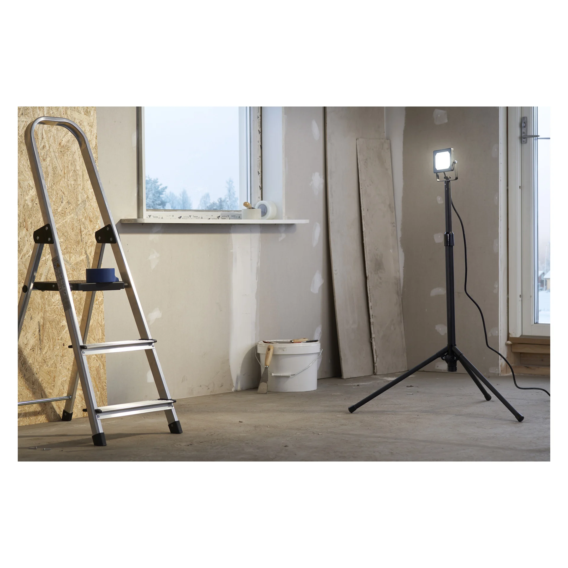 Arbeidslampe med stativ led 1900 lm 20 w ip65