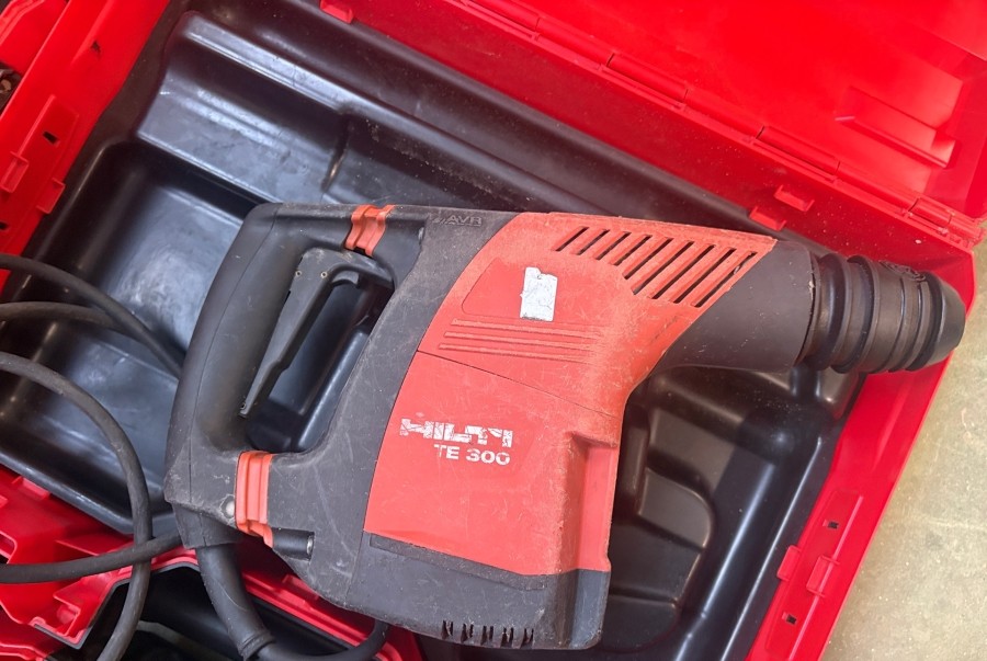Hilti bilmaskin