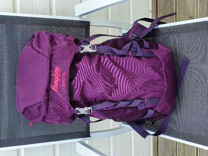 Ryggsäck för vandring 30 liter