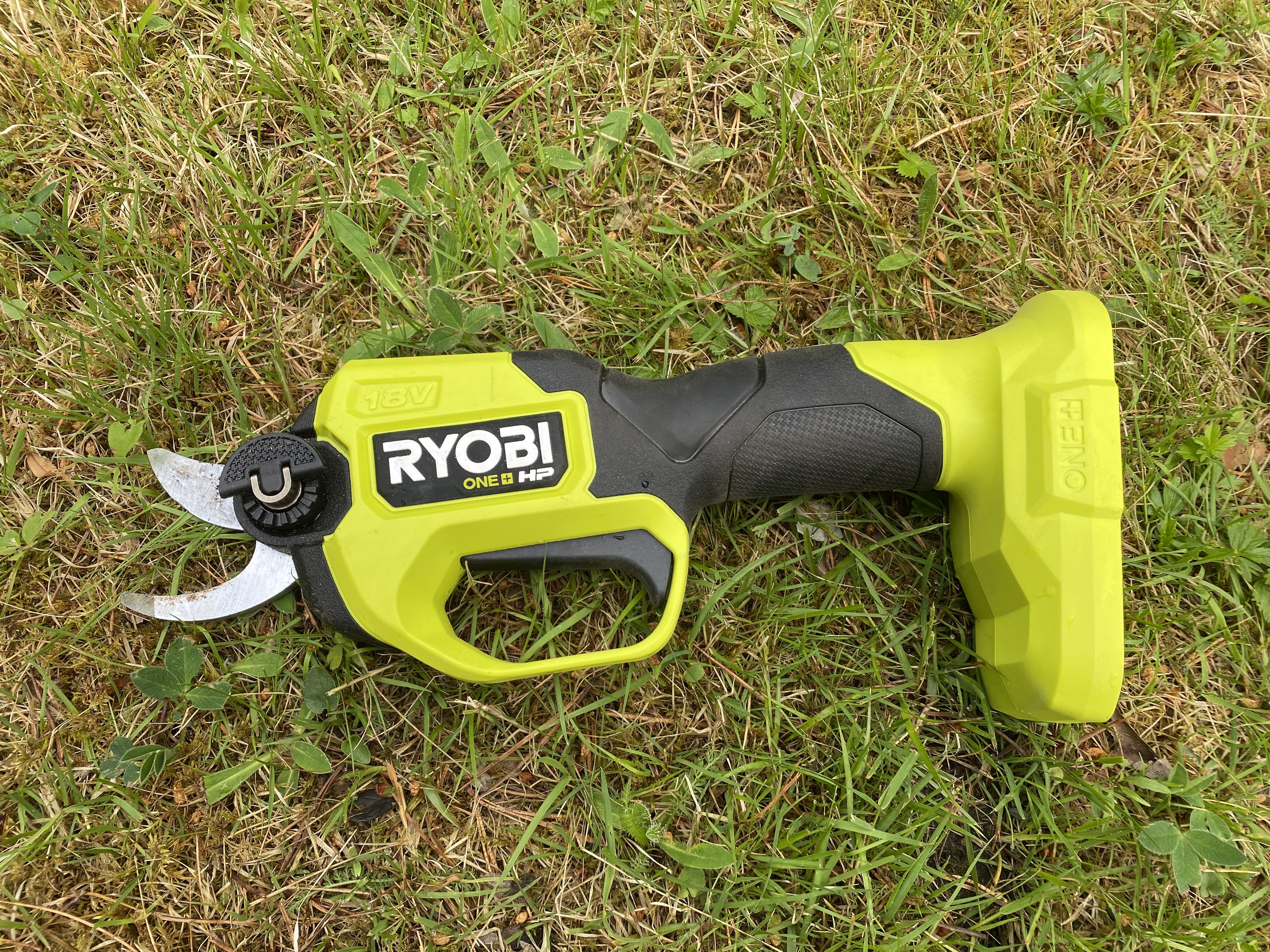 Ryobi 18v sekatör