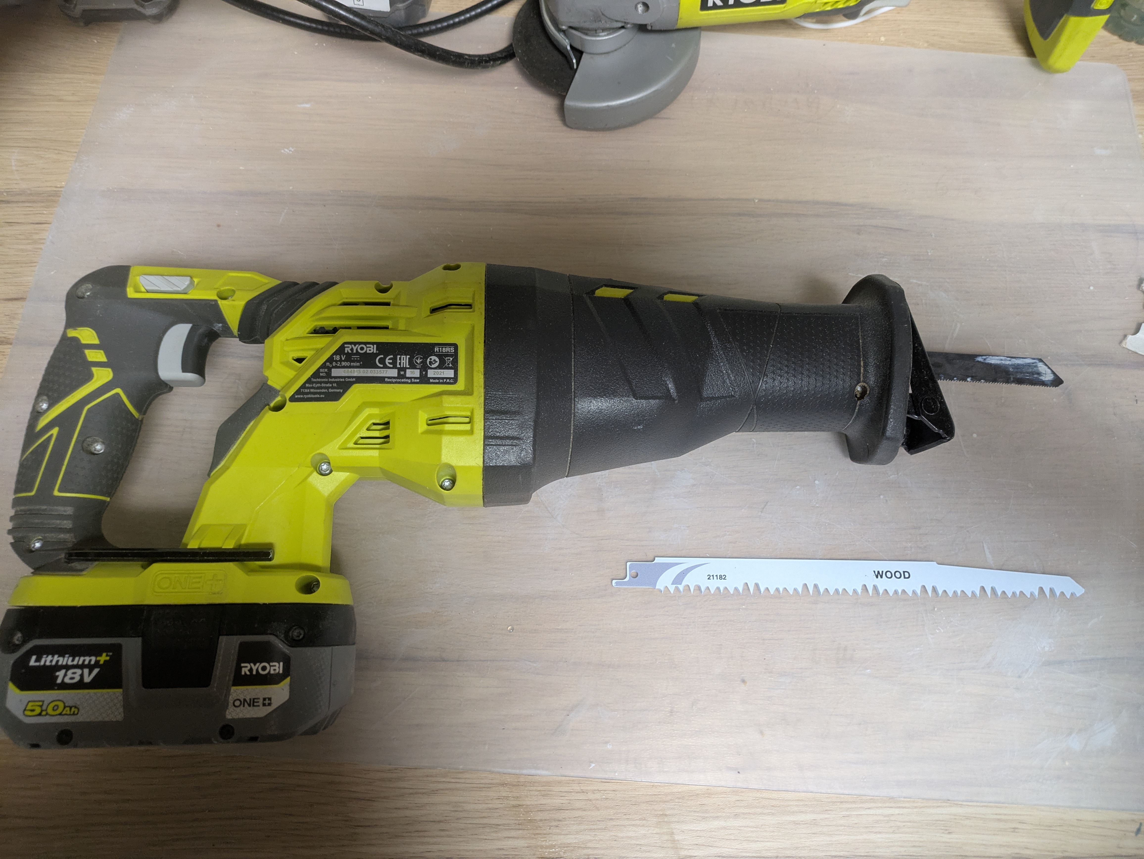 Ryobi bajonettsag/rivingssag