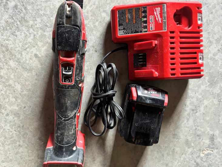 Milwaukee 18v oscillating tool