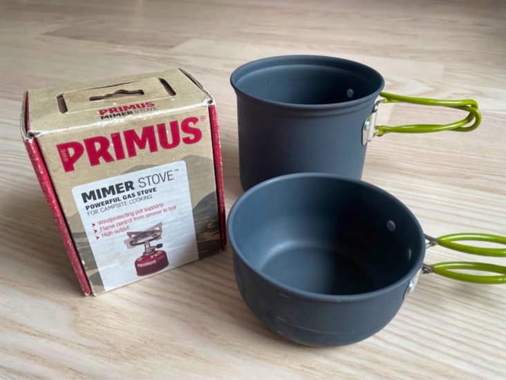 Light weight camping stove (for 1-2 people)