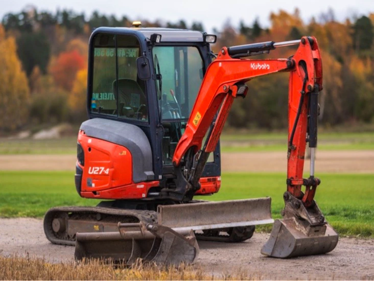 Kubota 2.7t