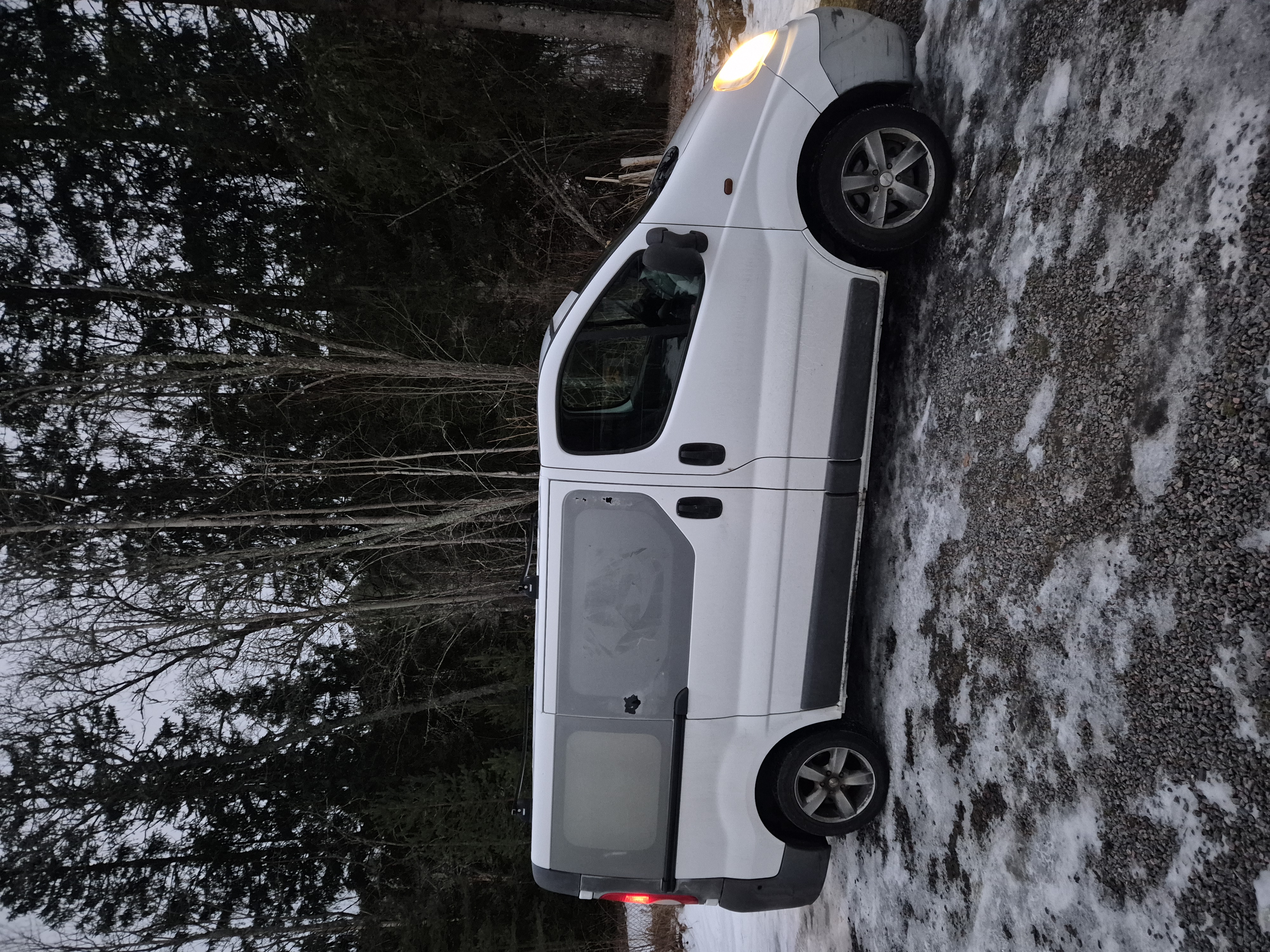 Skåpbil/flyttbil opel vivaro