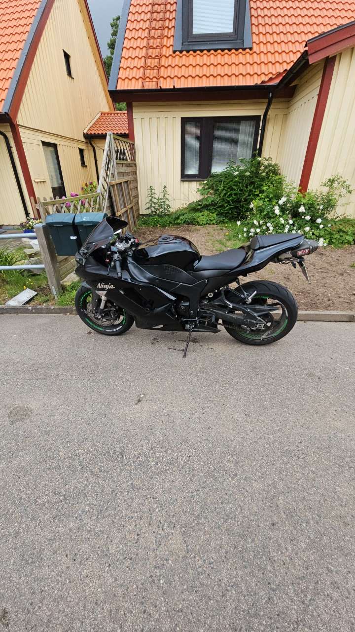 Kawasaki zx6r (2008) – grym sporthoj för landsvägskörning
