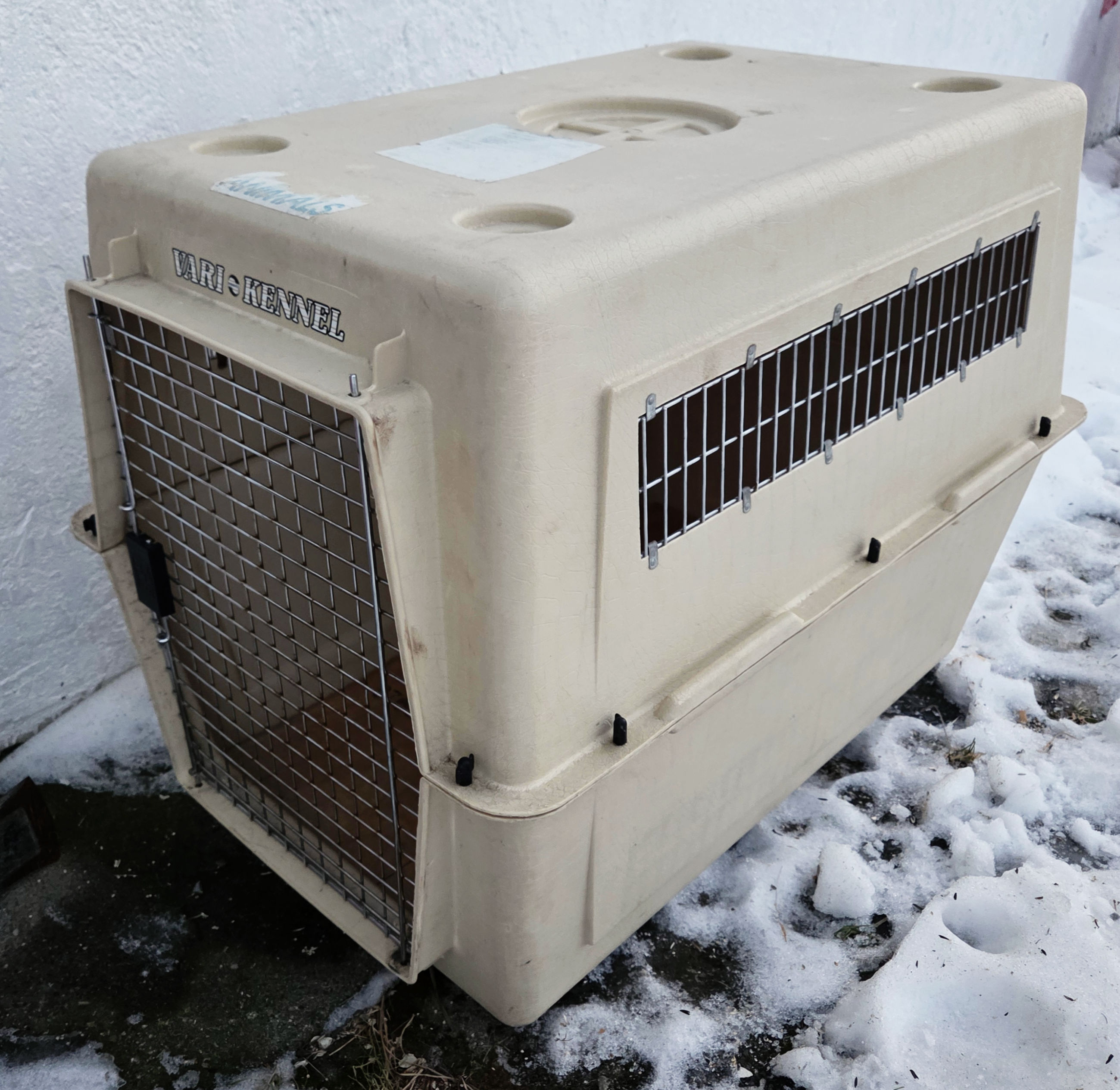 Flybur leies ut l 81 x h 68 x b 61