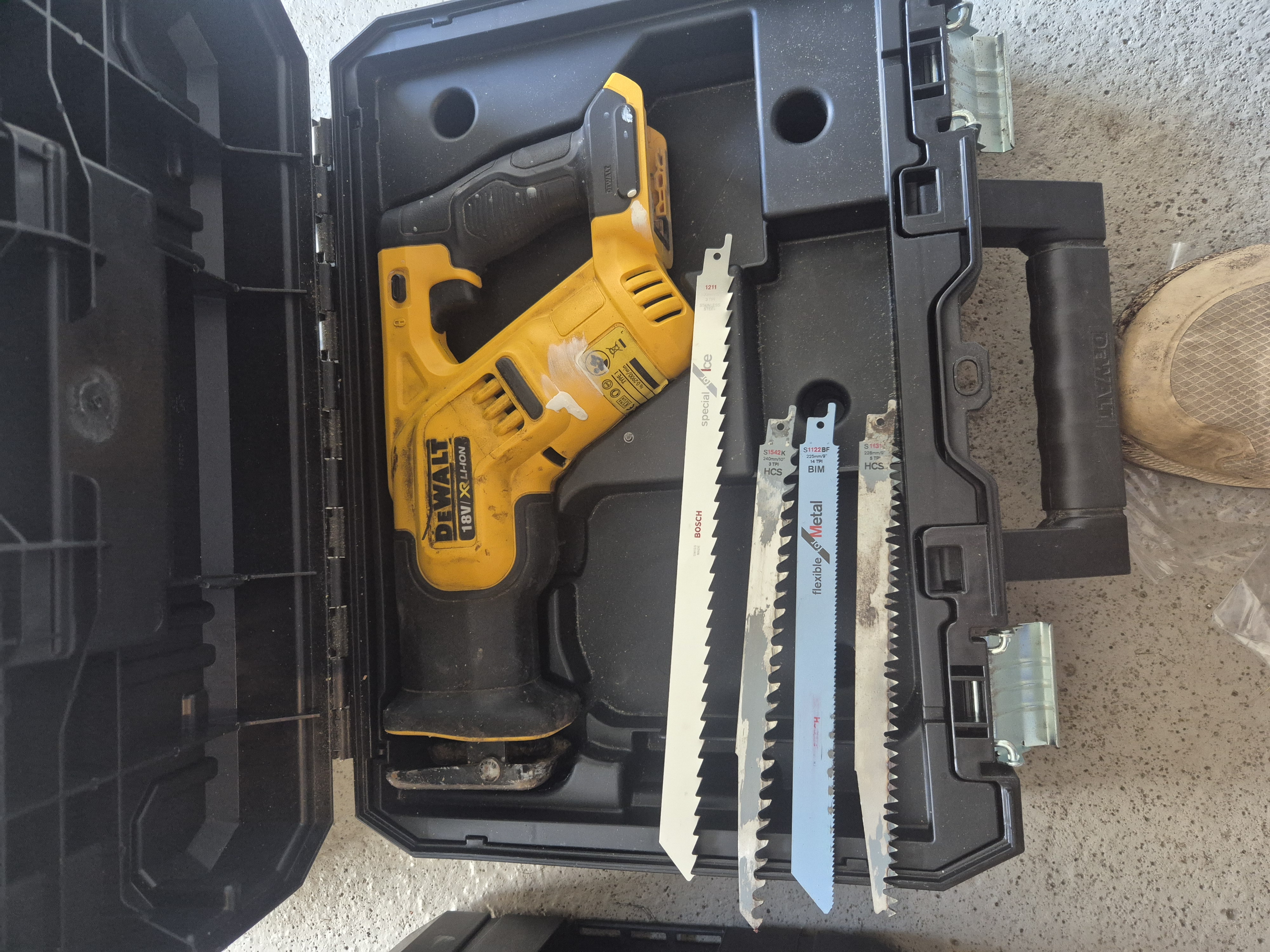 Dewalt bajonettsag