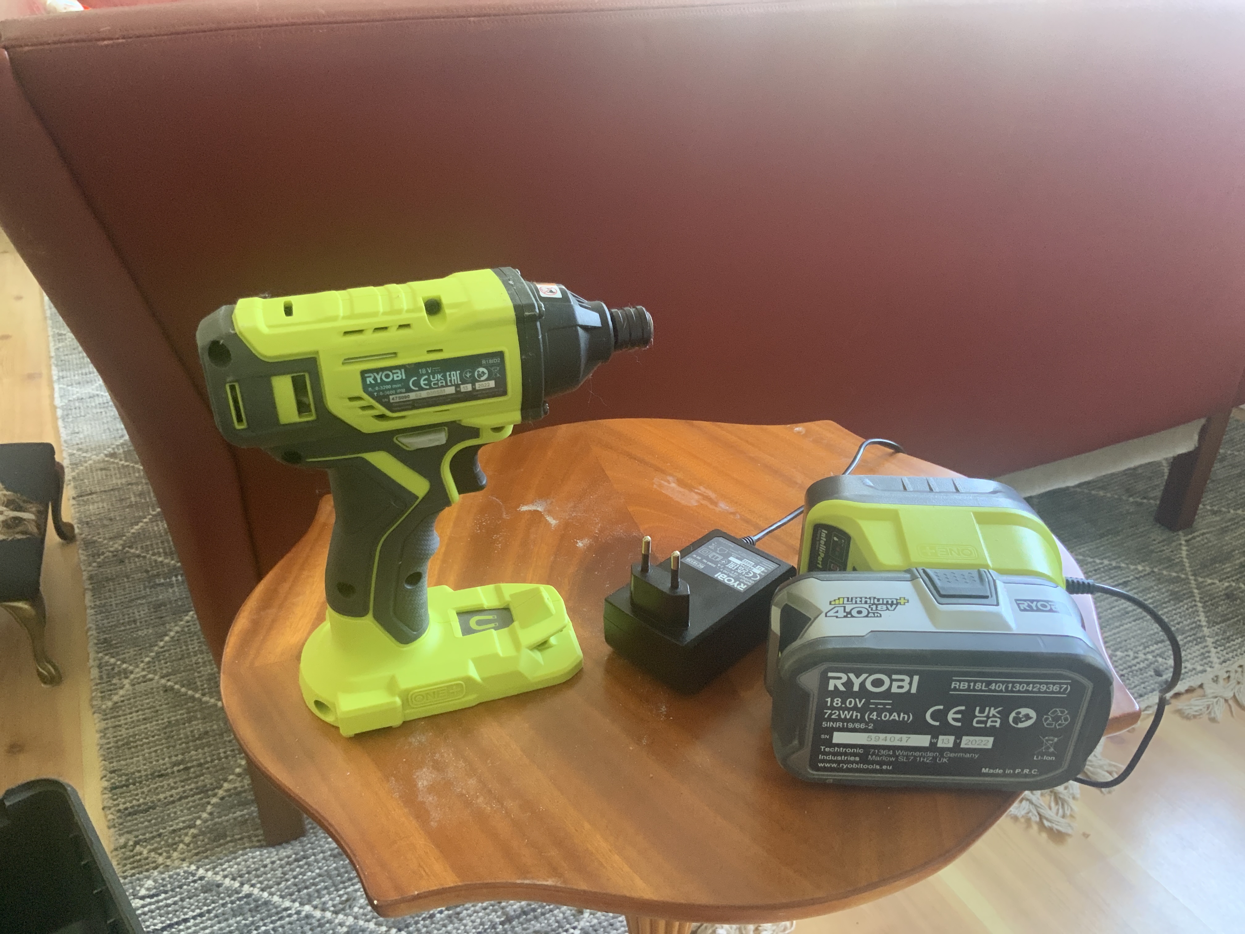 Ryobi r18id2 med batteri och laddare