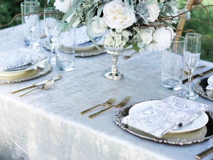 10 hvite velourduker