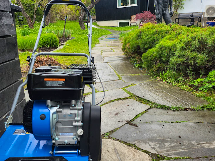 Vertikalskjærer - mosefjerner