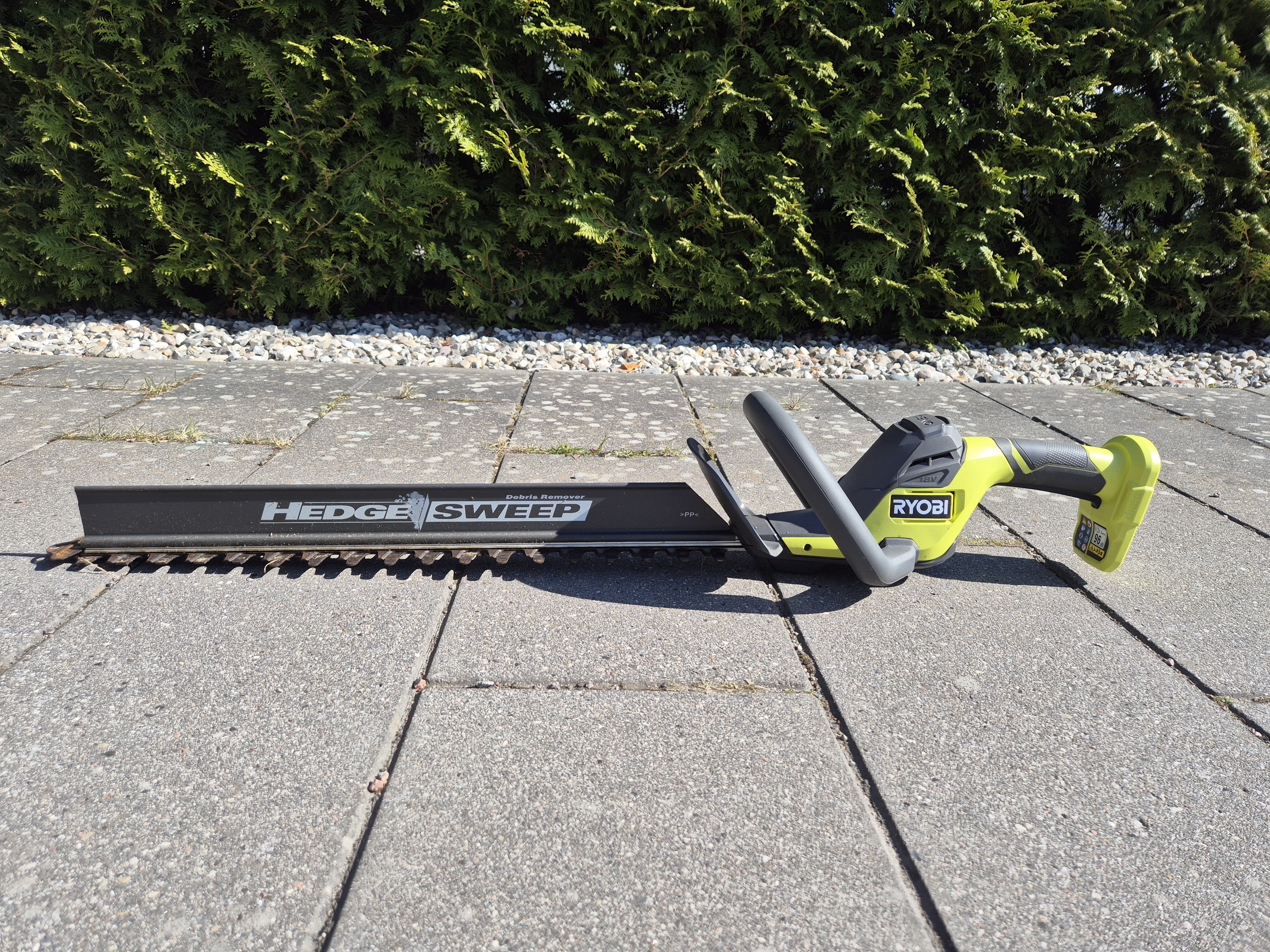 Batteridriven häcksax ryobi one+ 18v