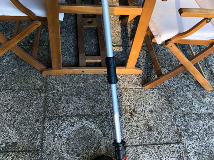 Batteridriven grästrimmer