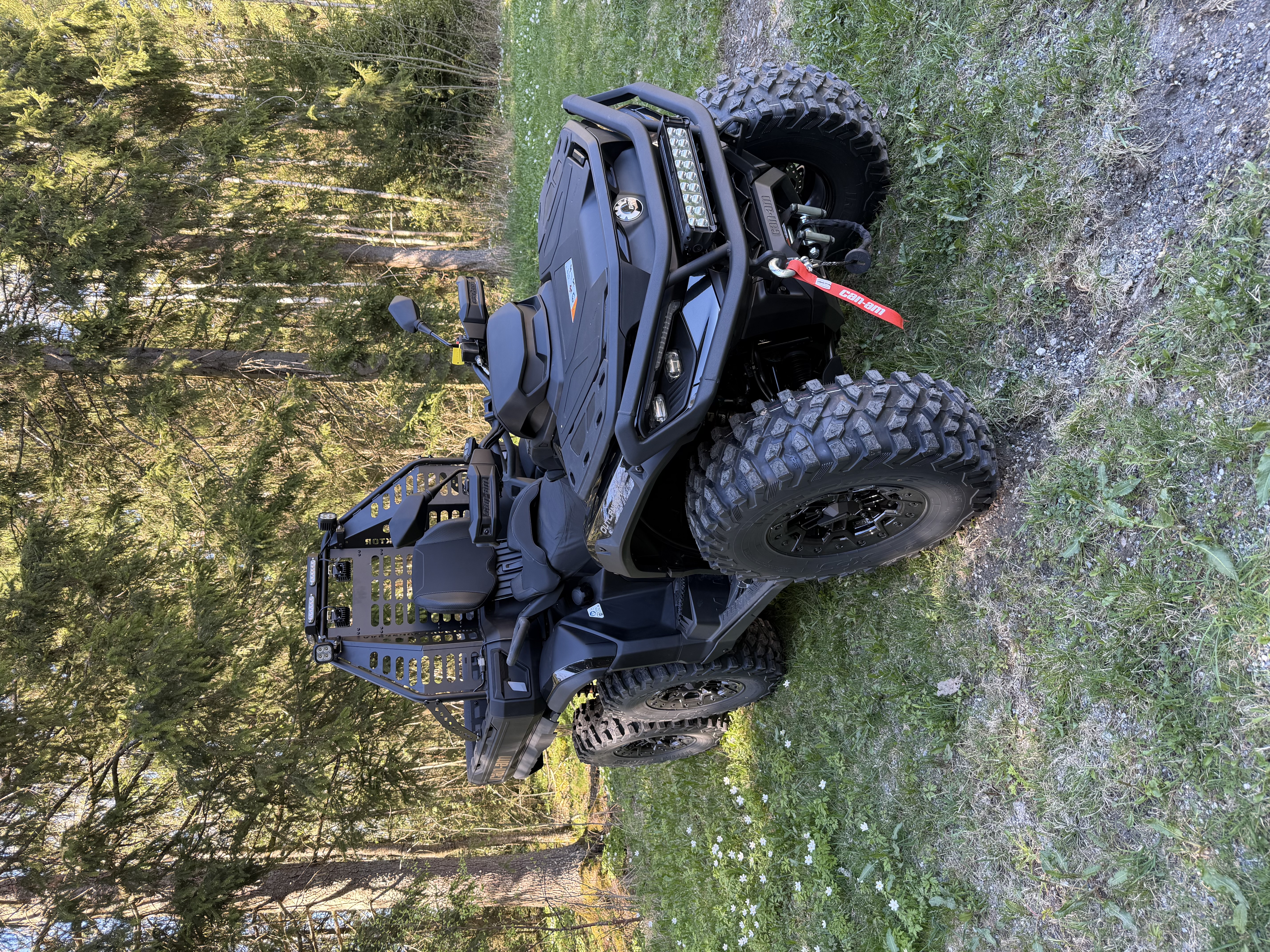 Can-am outlander 6x6 1000 – til leie!