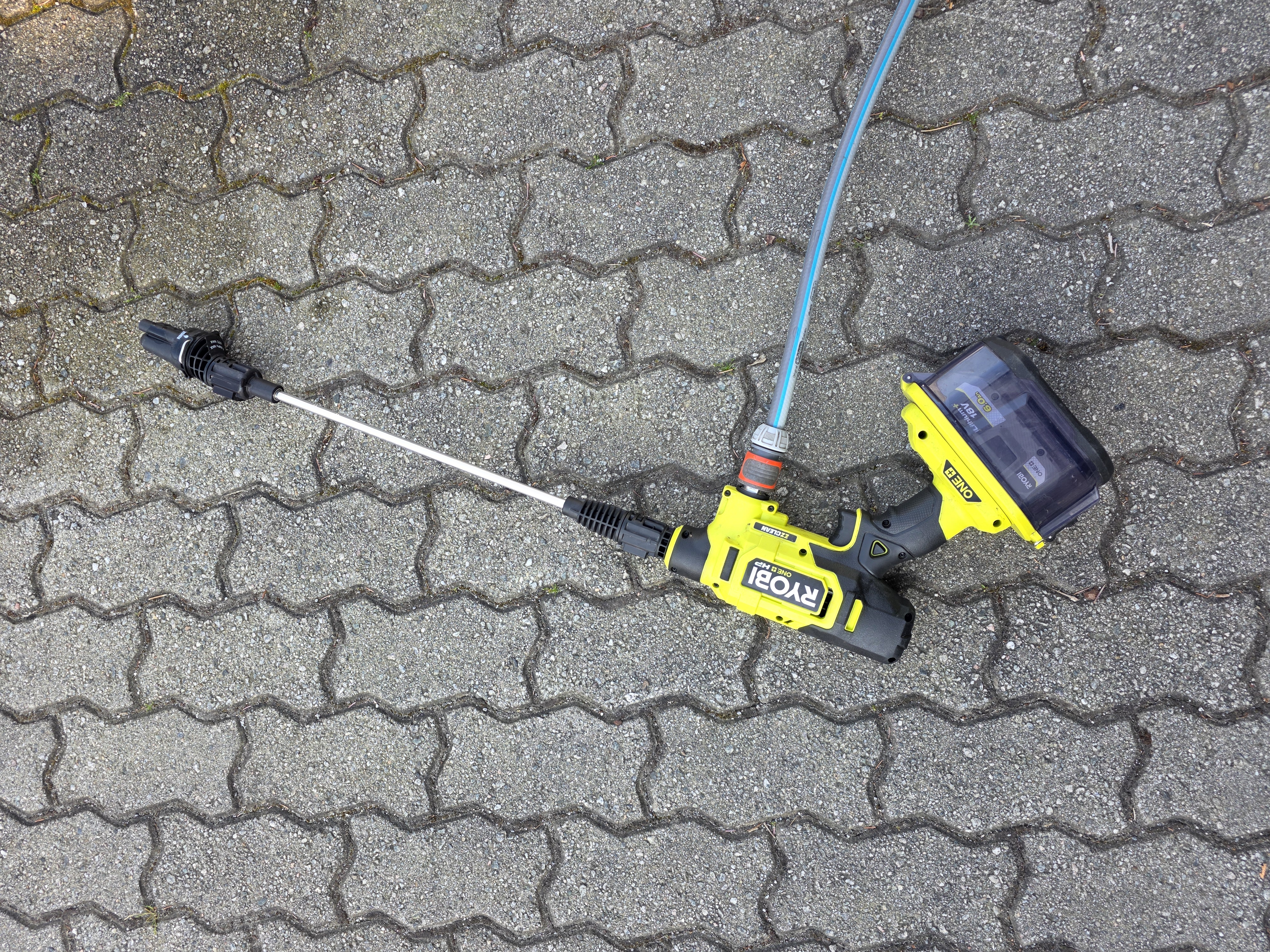 Ryobi batteridrevet mellomtrykksvasker