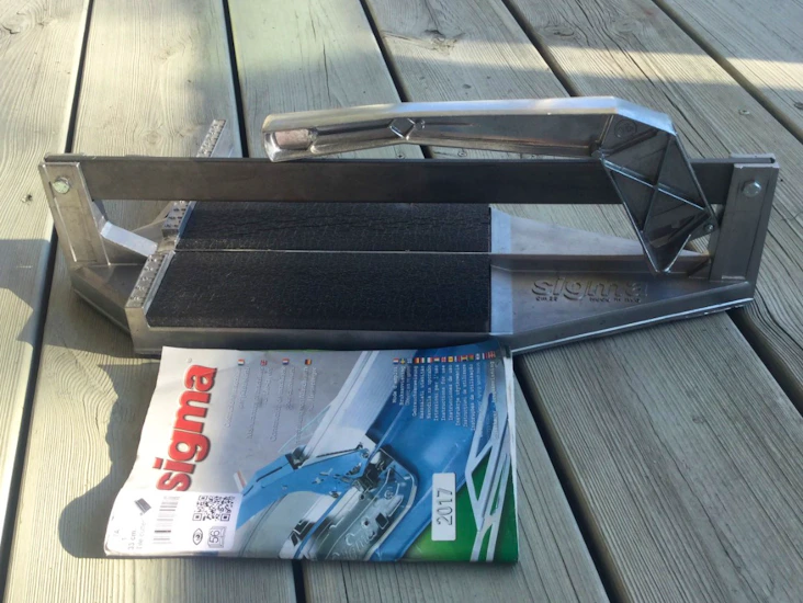 Manuell kakelskärare