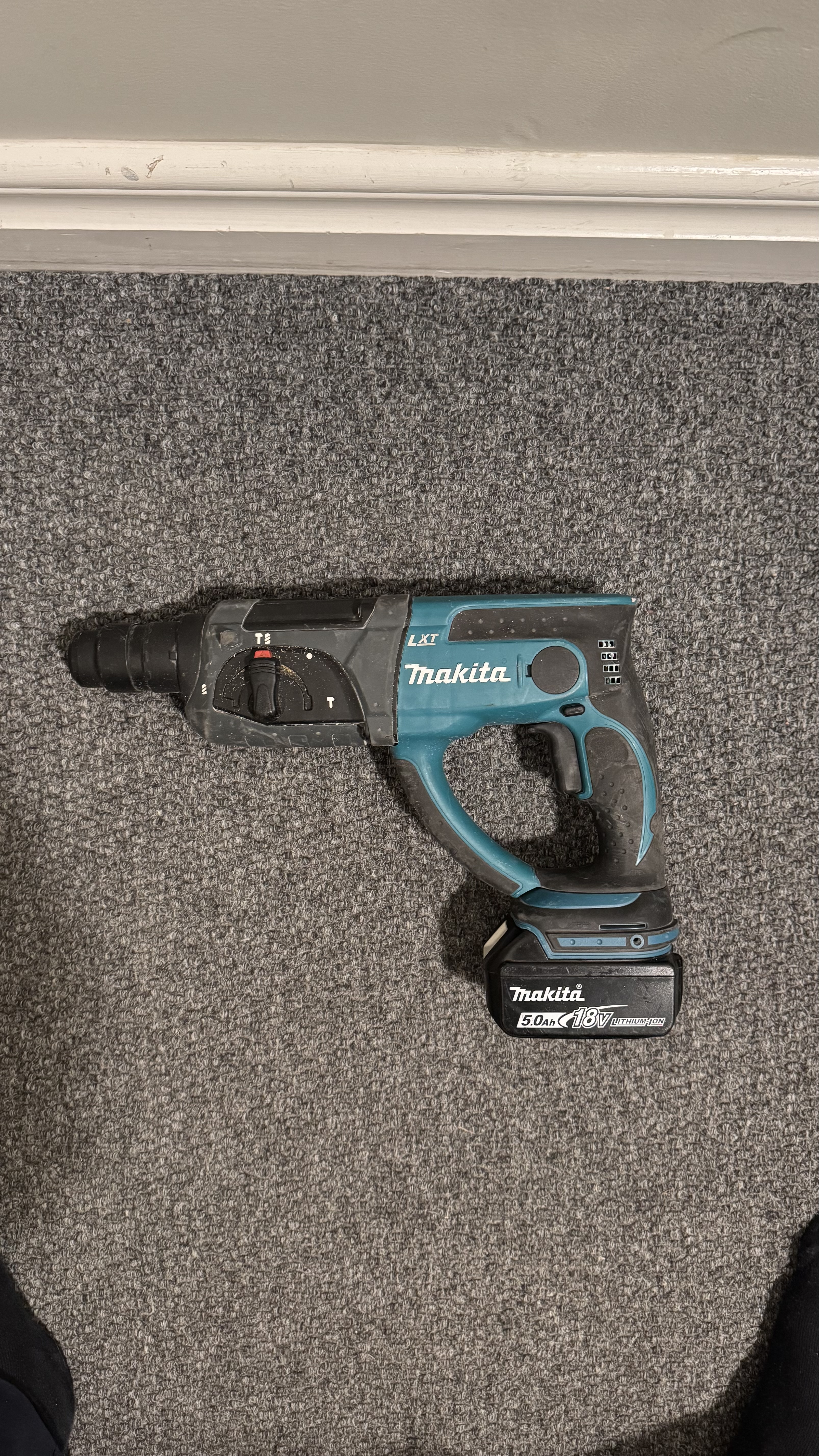 Makita borrhammare inkl batteri och laddare